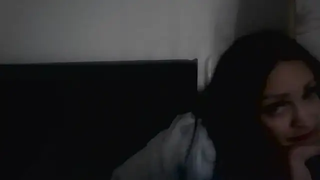 BelessA4u élő XXX-chatje