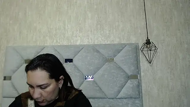 mia_coral1 লাইভ XXX চ্যাট