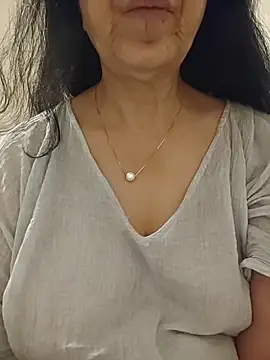 แชท XXX สดของ NakedMILFx