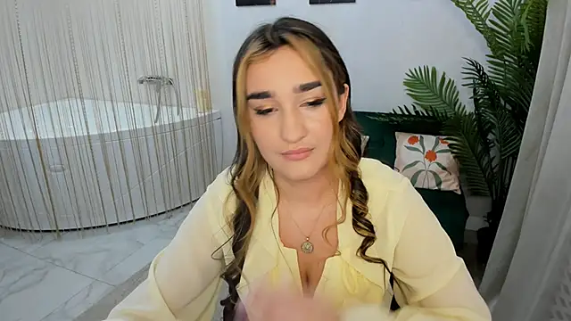 GoldenHeart_1's Live XXX Chat