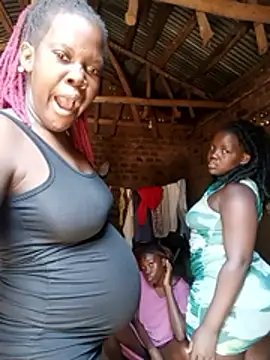 Pertunjukan Kamera Web holygrail001