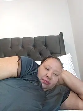 nancy111: онлайн-секс-чат