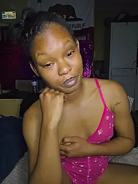 XXX chat uživo modela tokyobelle