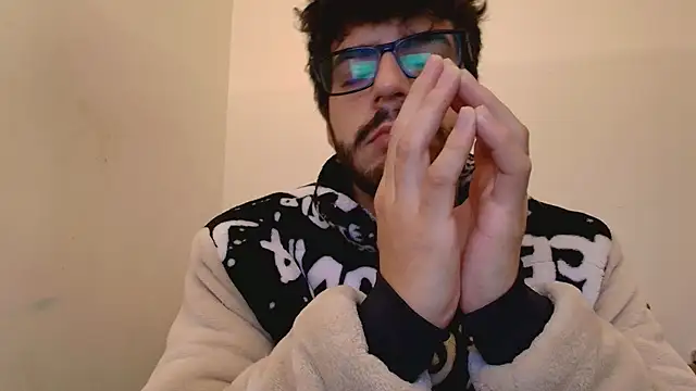 thomas_gun Adlı Modelin Web Kamerası Şovu