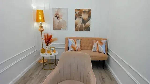 Sinty_Devis Adlı Modelin Canlı XXX Sohbeti