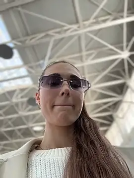 Chat XXX en directo de Charming_Ritta