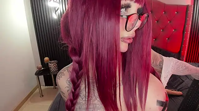 Scarbadgirl_ Show in webcam