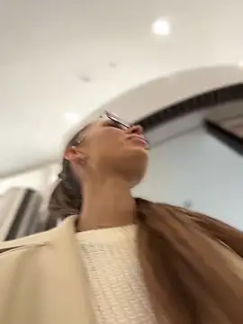 Charming_Ritta's Live XXX Chat