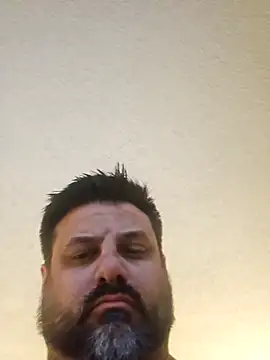 Roddog18のライブXXXチャット