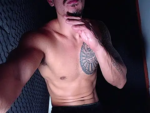 jack_nastee: διαδικτυακό σόου στην κάμερα