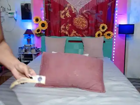 UrAsianPrincessDanie's Webcam Show