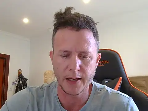 TroyDieselXXXのウェブカメラショー