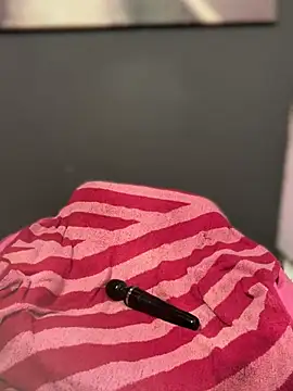 Show webcam de SEXaddictCANDY10