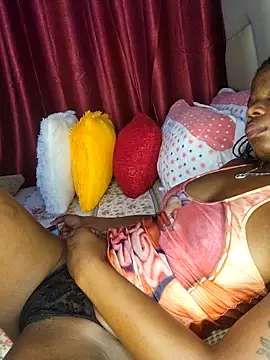 NicRaisaa live XXX chat