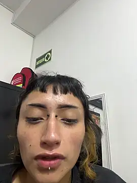 baby_akuma's Live XXX Chat