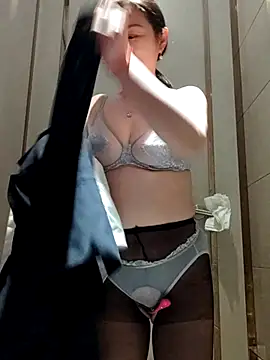 ialnuyoa_hのウェブカメラショー