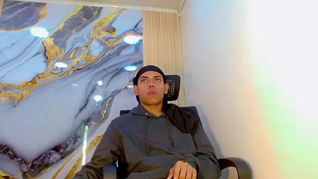 Pokazy przed kamerką – DaviidBuckx_