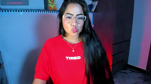 vickylatina_ Adlı Modelin Canlı XXX Sohbeti