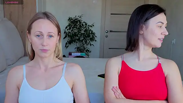 Helen198705: онлайн-секс-чат