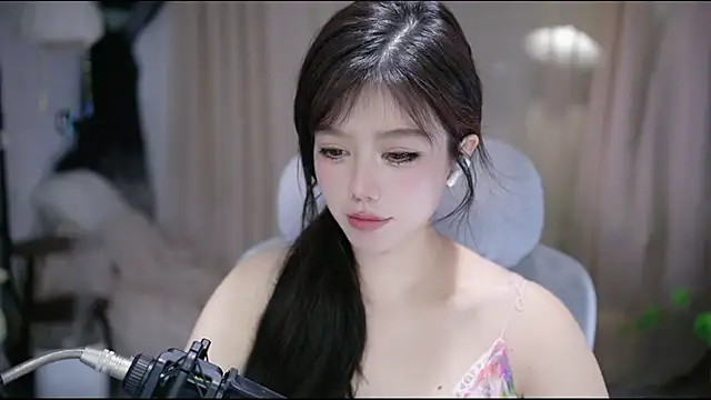 دردشة Cecily الجنسية المباشرة