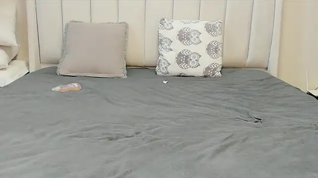 _heavenlysent live XXX chat