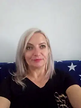 LadyTouch Adlı Modelin Canlı XXX Sohbeti