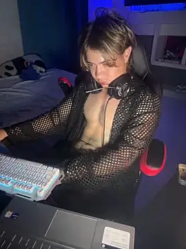AngelLatinBoy's Live XXX Chat