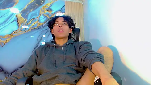 Chatroom XXX en direct de DaviidBuckx_