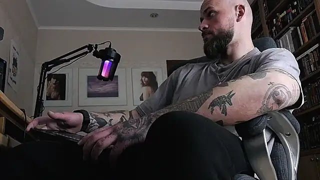 FindomJason's Live XXX Chat