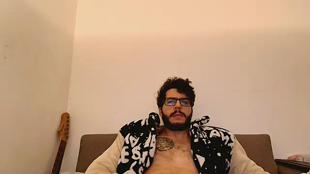 Chat XXX en directo de thomas_gun