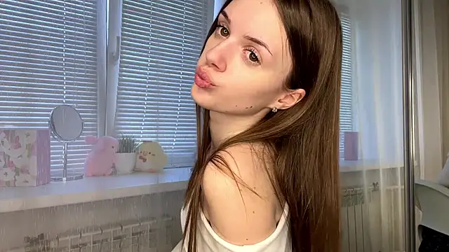 akumadadrive Adlı Modelin Canlı XXX Sohbeti