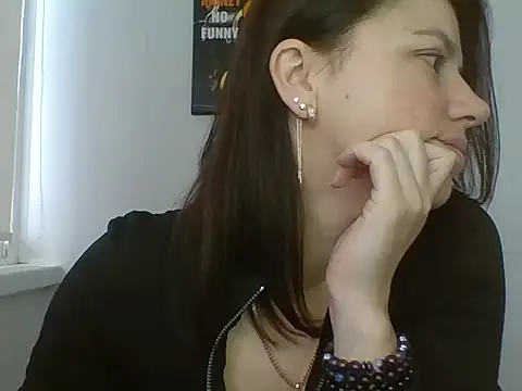 Naughty_Nata: онлайн-секс-чат