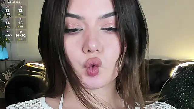 Dark_Moni Adlı Modelin Canlı XXX Sohbeti