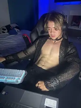 Pertunjukan Kamera Web AngelLatinBoy