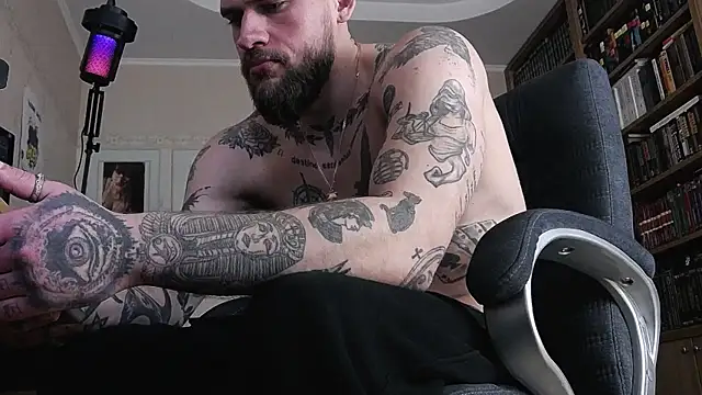 Živý XXX chat FindomJason