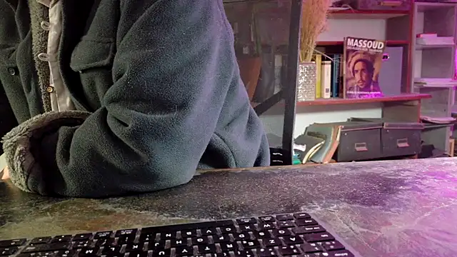 yvanbonar Show in webcam