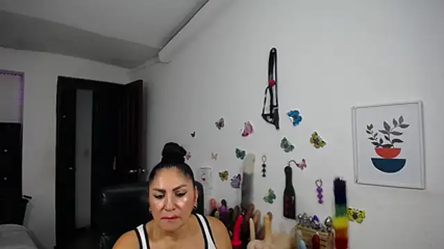 mature_bigboobs10 现场XXX聊天