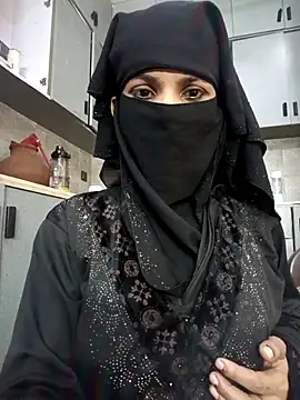 Aafreen_36 Adlı Modelin Canlı XXX Sohbeti