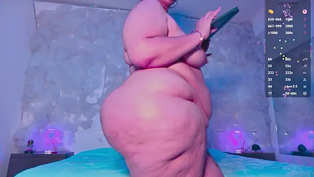 emmajohnss Show in webcam