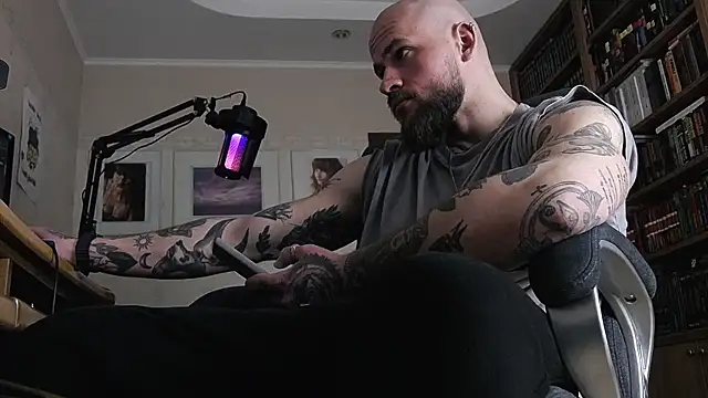 Онлайн чат XXX FindomJason