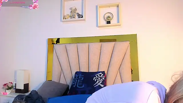 vahiolet_fuentes' Live XXX Chat