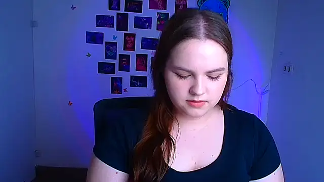 دردشة Kitty_Mia_Kitty الجنسية المباشرة