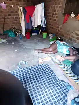 Chat +18 de holygrail001 ao vivo