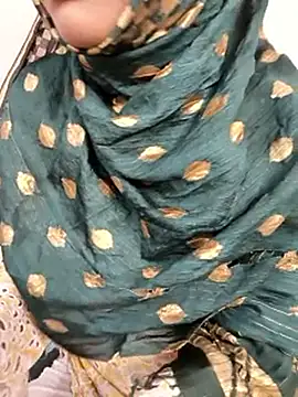 Indian-Aleena Chat XXX live