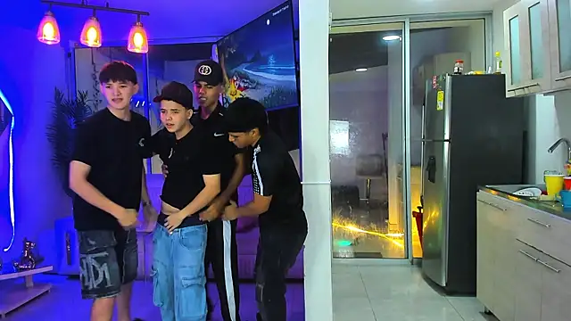 Houseofwarrios' Live XXX Chat