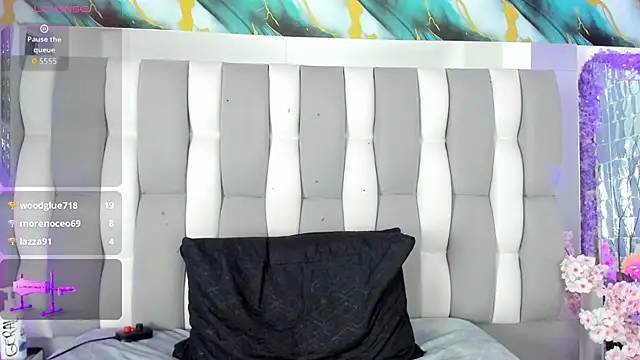 Živý XXX chat IsaDiiaz