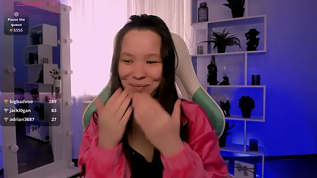 Maya_soft Chat XXX live