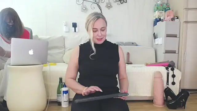 Prjskoviy 在線直播表演