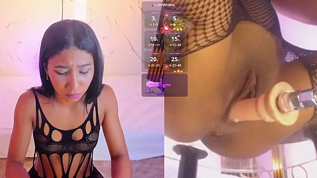 Chatroom XXX en direct de CandyRouse__