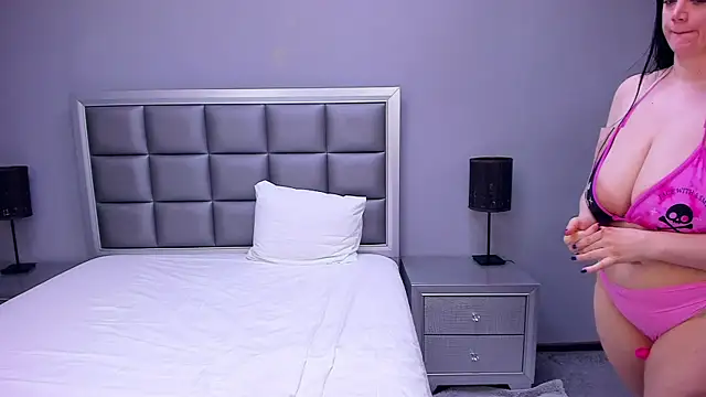 XXX chat uživo modela HellennSweet